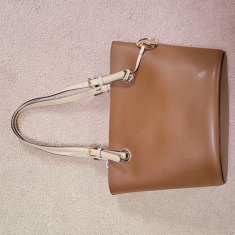 Michael Kors Jet Set Medium Tote Leather - Picture 2 of 14